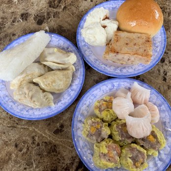 Dim Sum King - Fried dumpling, white sweet cake, shu Mai, shrimp dumpling, turnip cake, and pork buns - Dim Sum Near Me - Seattle, Washington Dim Sum King - Fried dumpling, white sweet cake, shu Mai, shrimp dumpling, turnip cake, and pork buns - Dim Sum Near Me - Seattle, Washington