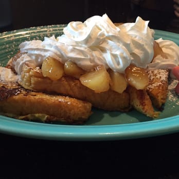 Crest Cafe - Apple Cinnamon French Toast - Breakfast & Brunch Near Me - Riverside, California