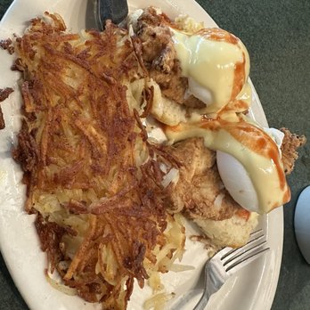 Metro Diner - Fried chicken Benedict - Diners Near Me - Gainesville, Florida Metro Diner - Fried chicken Benedict - Diners Near Me - Gainesville, Florida