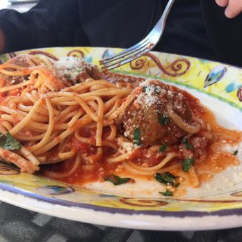 Maxi's - Italian Near Me - Cleveland, Ohio