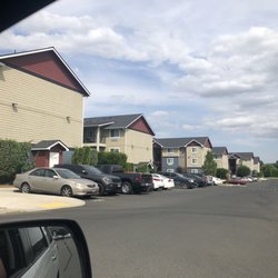 Castle Creek Apartments - Drive thru complex