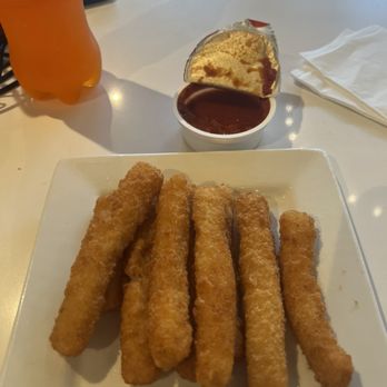 Embarque Whiskey Grill - Calamari or what I like to call squid sticks from here. - Salad Near Me - Seattle, Washington