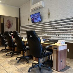 Lavender Nail Spa - Manicure
