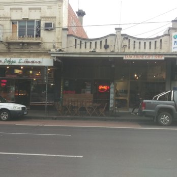 Fee Fee's Bar - Cocktail Bars Near Me - Collingwood, VIC