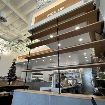 Simply Salad - Pick up area - Salad Near Me - Long Beach, California