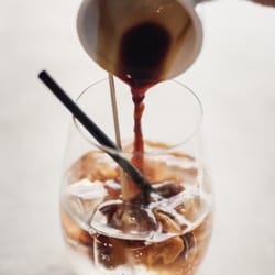 Lui - Espresso Tonic