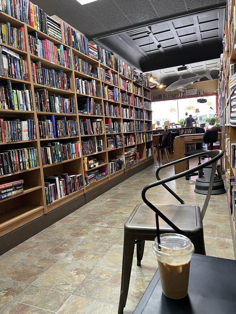 Zephyr Books & Coffee Logo