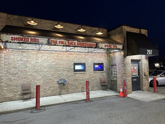 The Full Rack Smokehouse by null