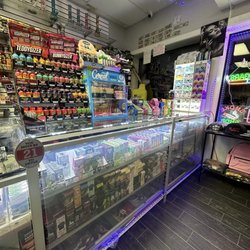 Cloud House Smoke Shop