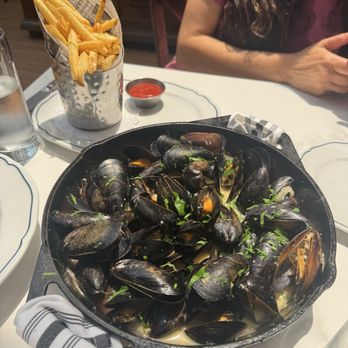 Josephine - Moule frites - French Near Me - Alexandria, Virginia Josephine - Moule frites - French Near Me - Alexandria, Virginia