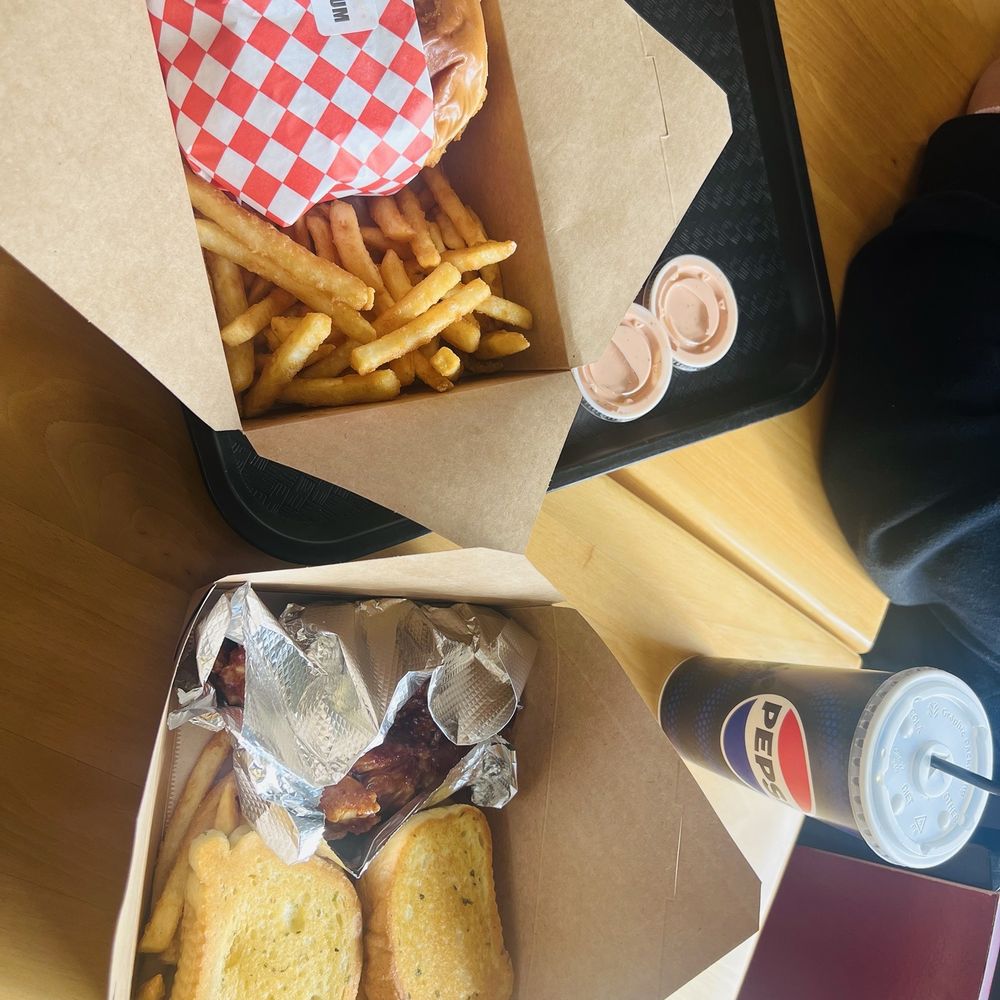 Legend Hot Chicken - Bbq chicken tenders and a chicken sandwich medium hot very good - Chicken Shop Near Me - Stanton, California Legend Hot Chicken - Bbq chicken tenders and a chicken sandwich medium hot very good - Chicken Shop Near Me - Stanton, California