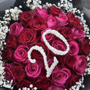 Modern Roses - Florists Near Me - Escondido, California Modern Roses - Florists Near Me - Escondido, California