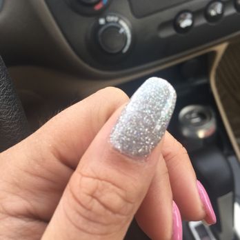 La Vie Nails - My new and improved nail that O fixed! - Nail Salons Near Me - Northbrook, Illinois