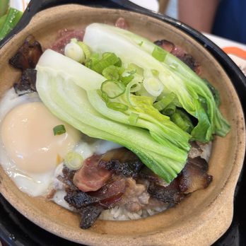 BZZ Clay Pot - Chinese Near Me - Cupertino, California