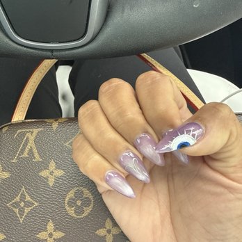 Eco Friendly Nail Salon - Nail Salons Near Me - Sacramento, California
