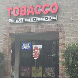 tobacco n more - Run down shop