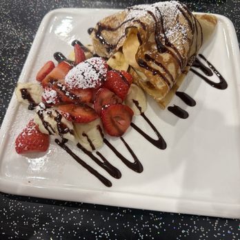 Snowflake Tea House - STRAWBERRY BANANNA CREPE - Desserts Near Me - Duluth, Georgia