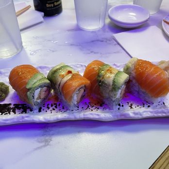 Moonga Asian Bistro - 420 Roll - Asian Fusion Near Me - Kaneohe, Hawaii