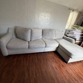 Everflow - Carpet Cleaning Near Me - Los Angeles, California Everflow - Carpet Cleaning Near Me - Los Angeles, California