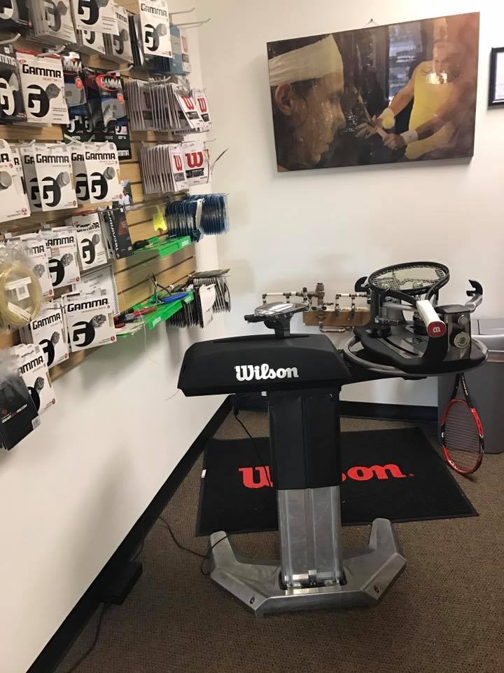 RACQUET POINT Updated July 2024 16 Photos 3567 Strathmoor Dr