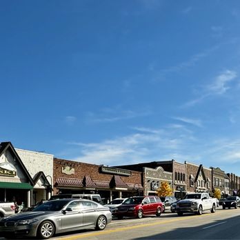 423 Main Bar Grill & Rooftop - Burgers Near Me - Rochester, Michigan