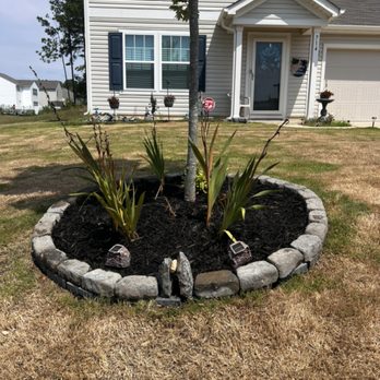 Uwharrie Outdoor Services - Flower beds - Landscaping Near Me Uwharrie Outdoor Services - Flower beds - Landscaping Near Me