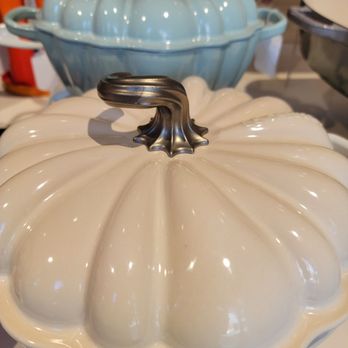 Le Creuset Outlet Store - Tableware Near Me - Cypress, Texas Le Creuset Outlet Store - Tableware Near Me - Cypress, Texas