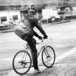 Osterstraße - Biker an Morgen unterwegs.
