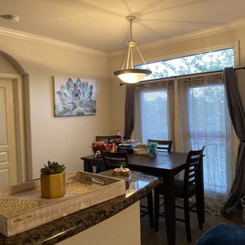 The Enclave - Dinning - Apartments Near Me - Jacksonville, Florida The Enclave - Dinning - Apartments Near Me - Jacksonville, Florida