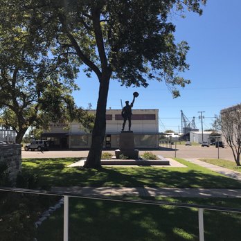 Milam County Court House - Courthouses Near Me - Cameron, Texas Milam County Court House - Courthouses Near Me - Cameron, Texas