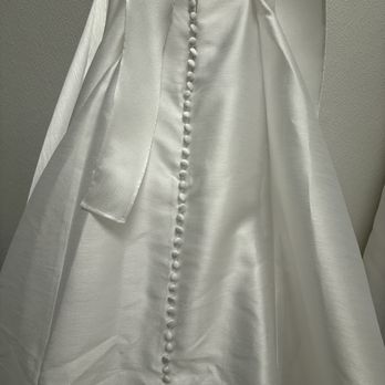 Sylvia Tailor Shop - Sewing & Alterations Near Me - Arlington Heights, Illinois