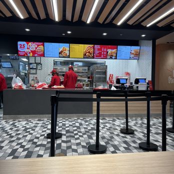 Jollibee - The front cashier area and menu - Fast Food Near Me - Brentwood, California Jollibee - The front cashier area and menu - Fast Food Near Me - Brentwood, California