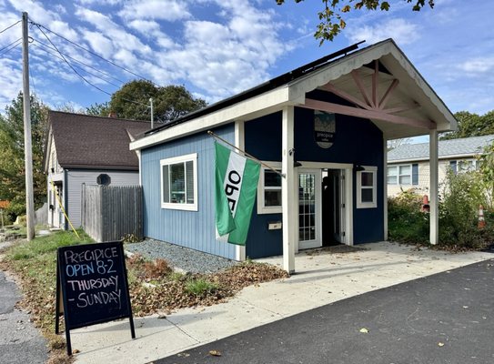 Precipice Coffee by null