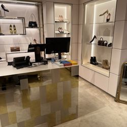 Holt Renfrew