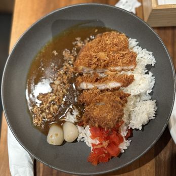 Tsujita Artisan Noodle - Pork Katsu curry rice plate - Ramen Near Me - Houston, Texas Tsujita Artisan Noodle - Pork Katsu curry rice plate - Ramen Near Me - Houston, Texas