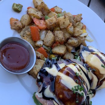 Lighthouse - The Lighthouse Benedict - Breakfast & Brunch Near Me - Newport Beach, California