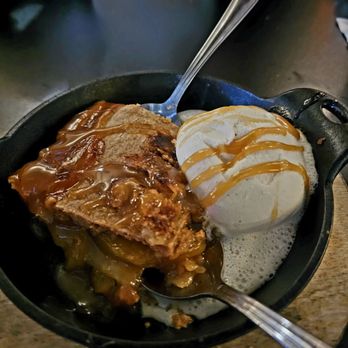 Bayou Jack's Cajun Grill - Roanoke - Yummy Peach Cobbler - Cajun/Creole Near Me - Roanoke, Texas