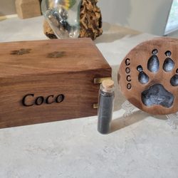 Full Circle Pet Aquamation - Ashes, paw print, hair clippings