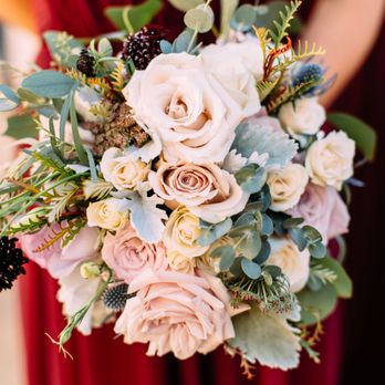 Lynne Lucente Floral Design - Floral Designers Near Me