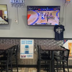 The Draft Sports Bar at Mupu Grill