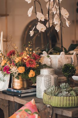 Bee & Pollen by null