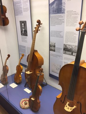 Geigenbaumuseum by null