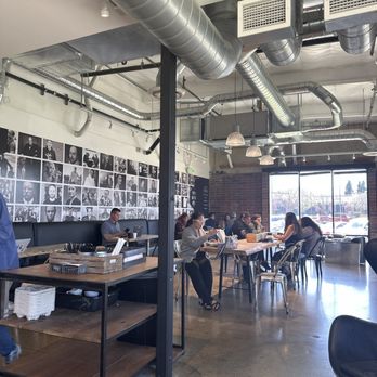 Journey Coffee - Great atmosphere in Journeycoffee house - Coffee & Tea Near Me - Fairfield, California