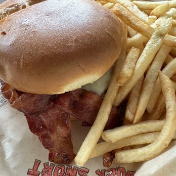 Buck Snort - Bacon cheeseburger yummy - New American Near Me - Neola, Iowa Buck Snort - Bacon cheeseburger yummy - New American Near Me - Neola, Iowa