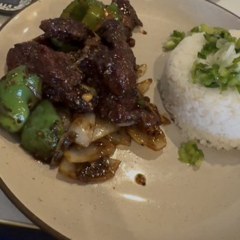 Four Seasons - Vietnamese Kitchen - Shaken beef - Vietnamese Near Me - Reno, Nevada Four Seasons - Vietnamese Kitchen - Shaken beef - Vietnamese Near Me - Reno, Nevada
