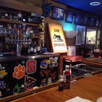 Maxie's Grill & Tap Room - the bar - American Near Me - Pinehurst, North Carolina Maxie's Grill & Tap Room - the bar - American Near Me - Pinehurst, North Carolina