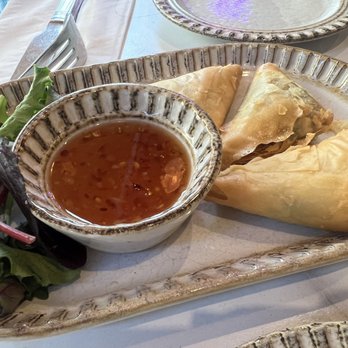 Myra Restaurant - Mediterranean Near Me - London, XGL Myra Restaurant - Mediterranean Near Me - London, XGL
