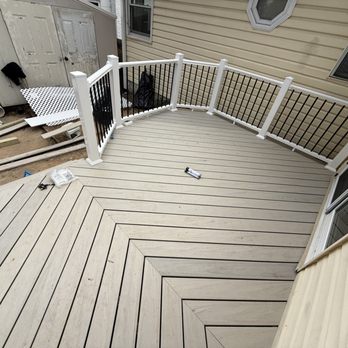 Clin Handyman - DECK CONSTRUCTION - Handyman Near Me
