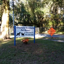 Creature Comforts Pet Resort - Look for this sign or you may miss it