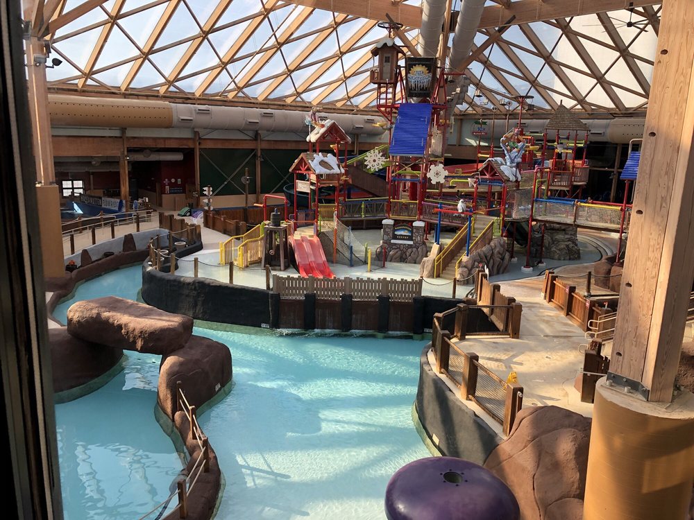 Massanutten Indoor WaterPark, Virginia Roadtrippers